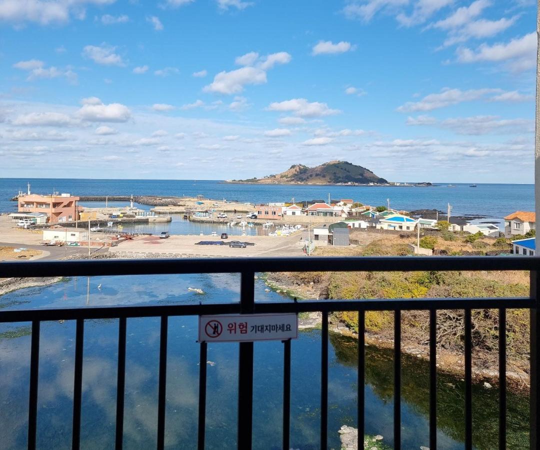 Eutteum-Won Pension Jeju Ngoại thất bức ảnh