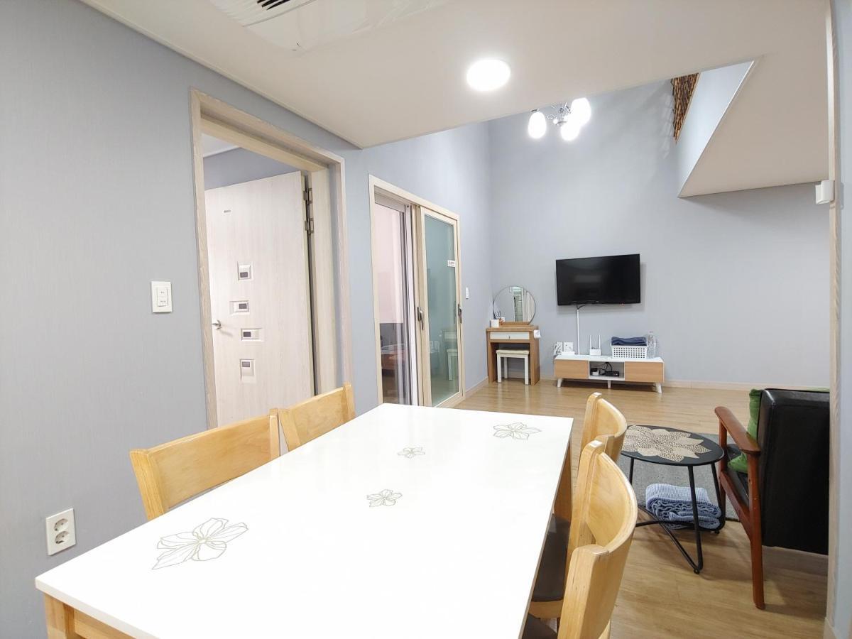 Eutteum-Won Pension Jeju Ngoại thất bức ảnh